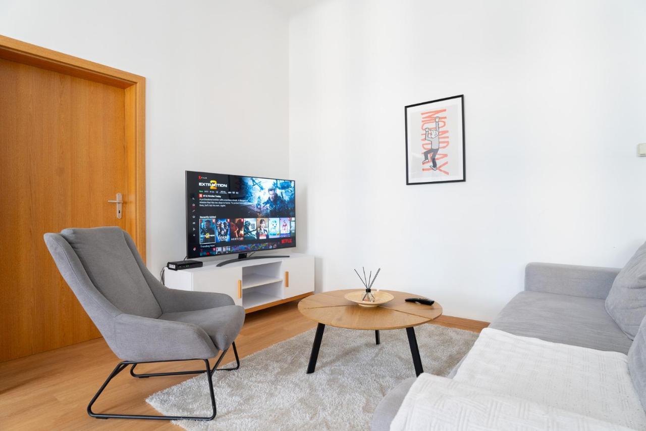 The Dante Prague - Family And Friends Apartments Εξωτερικό φωτογραφία