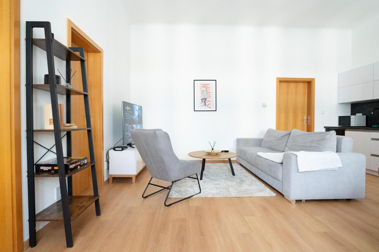 The Dante Prague - Family And Friends Apartments Εξωτερικό φωτογραφία