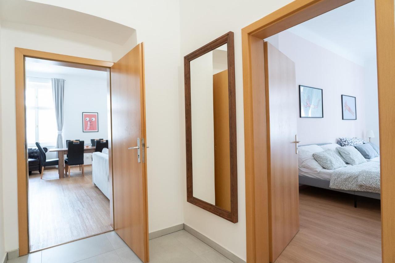 The Dante Prague - Family And Friends Apartments Εξωτερικό φωτογραφία